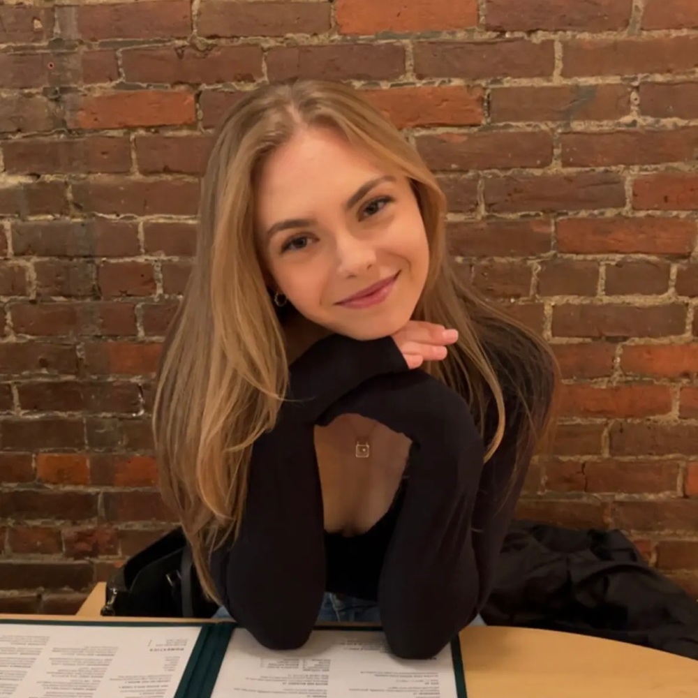 Meet your Posher, Carissa